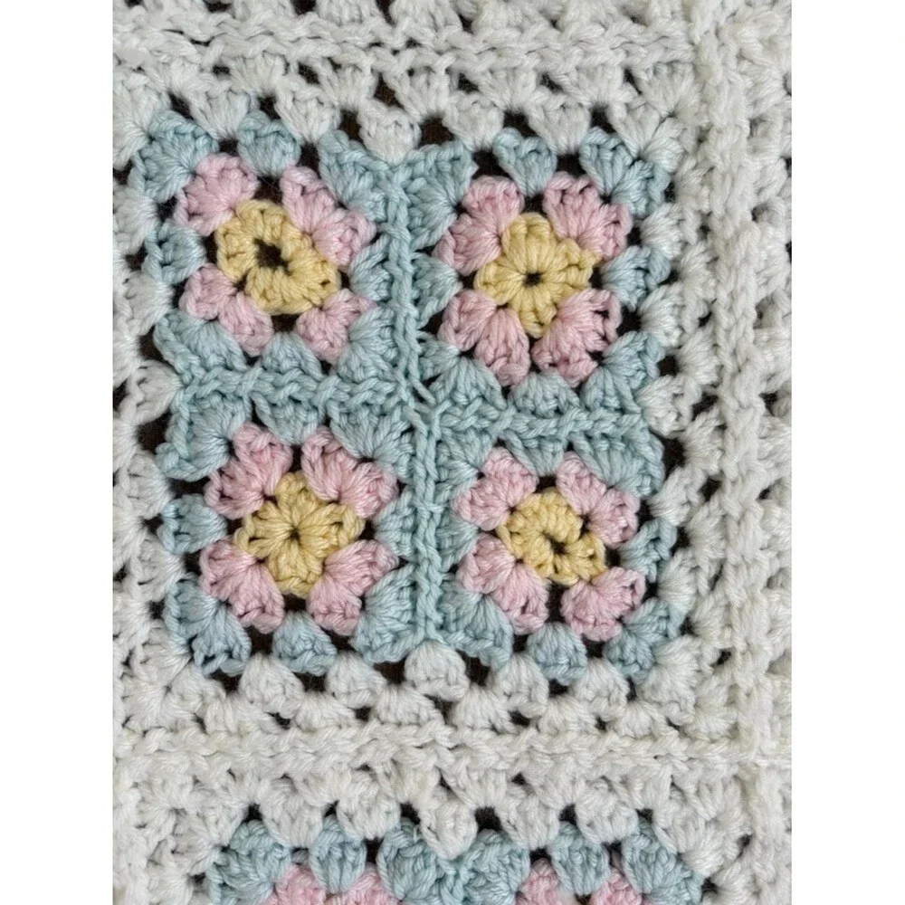 Vintage Crochet Granny Square Blanket Pastel Floral Throw 58x42